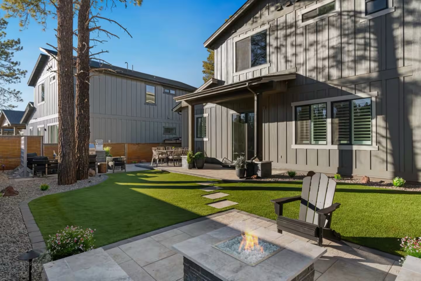 Backyard Fire Lounge & Dining