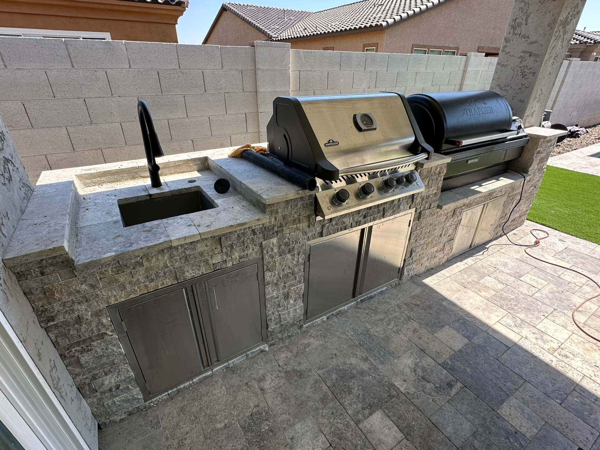 Travertine Kitchen with Dual Grills
